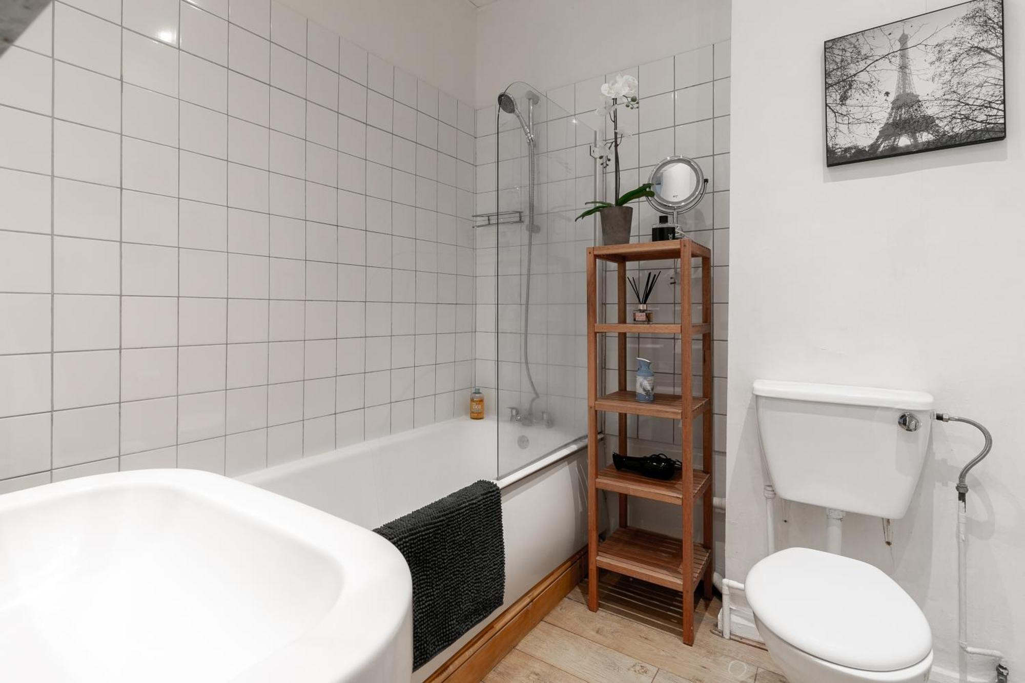 Apartament Artistic Pied-A-Terre, Steps From The Tube, Moments From London'S Heart Zewnętrze zdjęcie